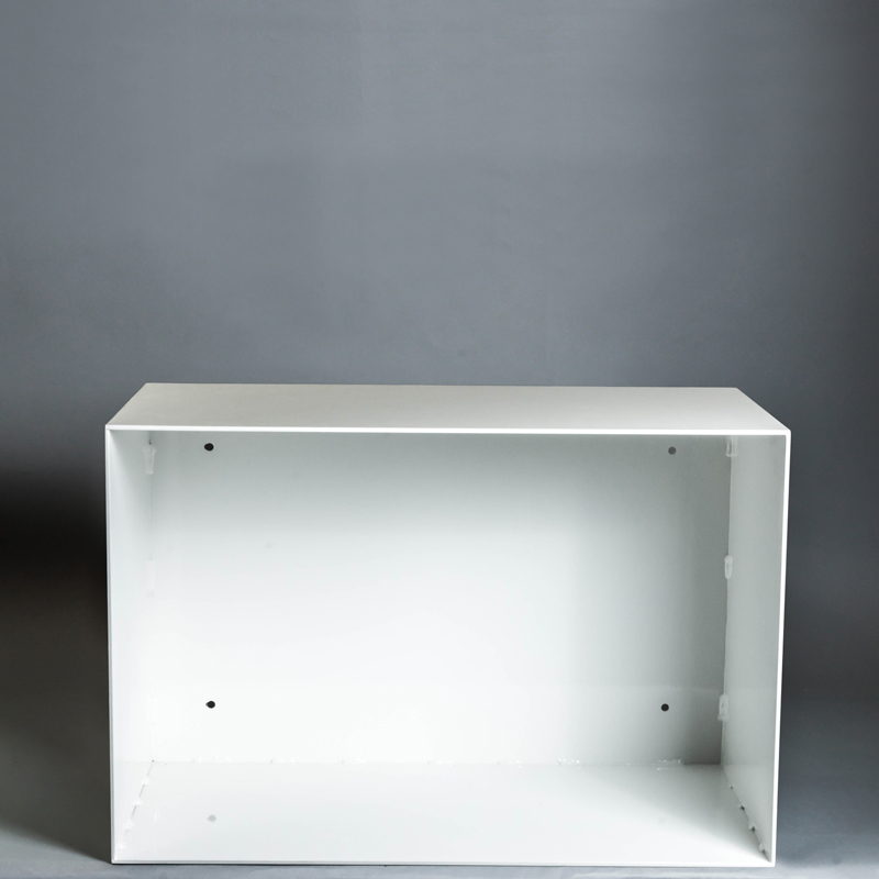 Steel shelf | 4mm steel | White | Bauhaus | Industrial design | Laser cut