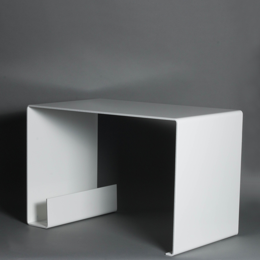 Couch table | 6 mm curved crude steel | white | Side table | Table | Bauhaus | Modern